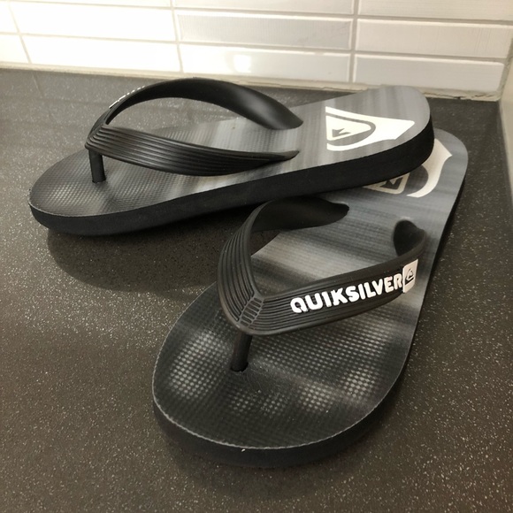 Quiksilver boys flipflops - Picture 1 of 9